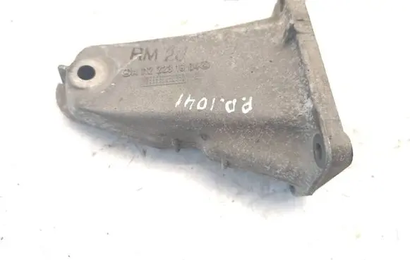 Mercedes-Benz S W220 Engine mounting bracket A1122231904