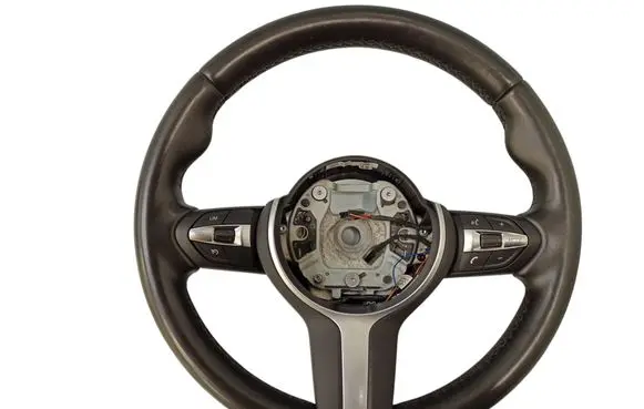 BMW 2 F22 F23 Steering wheel 32307850404 7850404 61317849411
