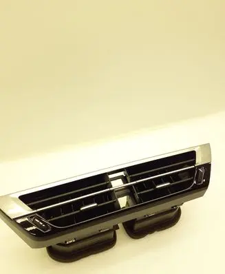 Citroen C4 III e-C4 Dash center air vent grill 9835648280 9833772280