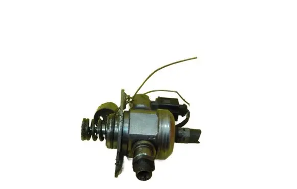 Audi A3 S3 8P Mechanical fuel pump 06H127025M