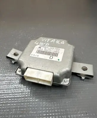 Suzuki Grand Vitara II Engine control unit/module 3888565J00 S91101 0115903
