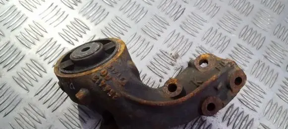 Peugeot 406 Engine mount bracket 254413