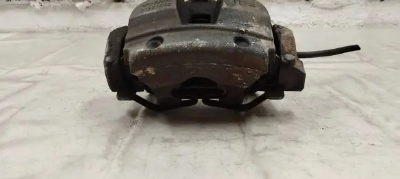Volvo XC90 Front brake caliper 31381442