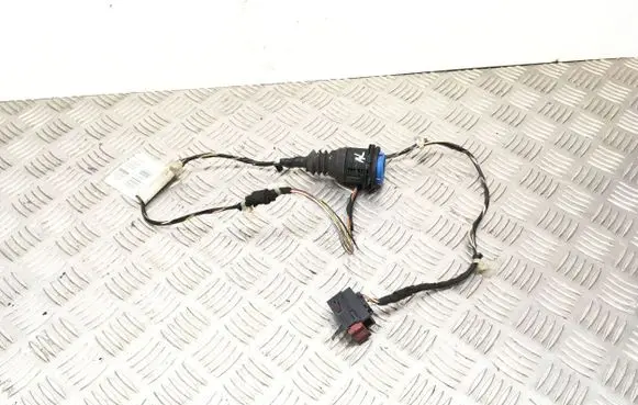 Opel Corsa D Rear door wiring loom 13144682 1314468207173748