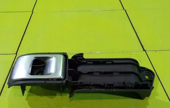 Rover Range Rover Front door interior handle 7026622 27T