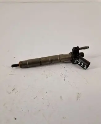 BMW 5 F10 F11 Fuel injector 780542803