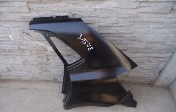 Seat Leon (5F) Glove box
