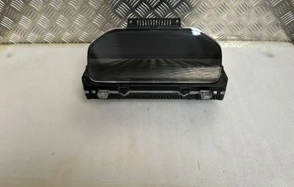 Volvo XC90 Speedometer (instrument cluster) 32276752