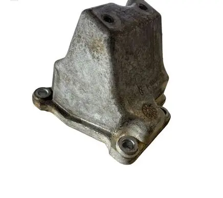 Dodge Charger Engine mounting bracket 04726023AB 4726023AB