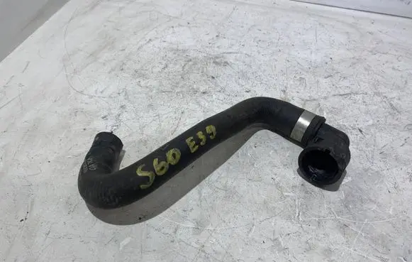 Volvo S60 Engine coolant pipe/hose 31338205