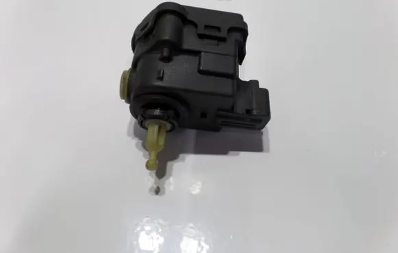 Renault Laguna II Headlight level adjustment motor 8200006664