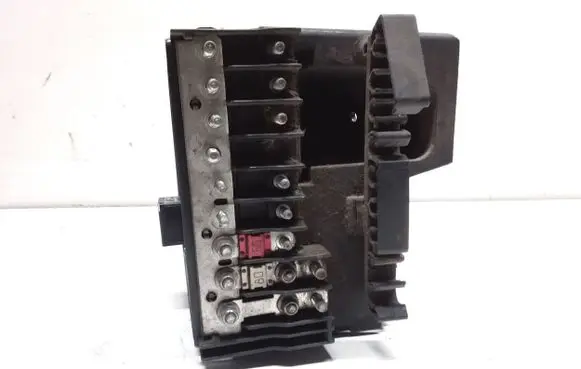 Volkswagen PASSAT B6 Fuse module 3C0937125