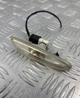 BMW 3 E90 E91 Front fender indicator light 6932998