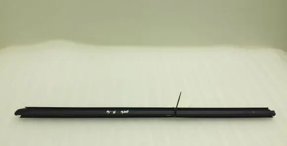 Hyundai Kona I Rubber seal rear door window/glass 