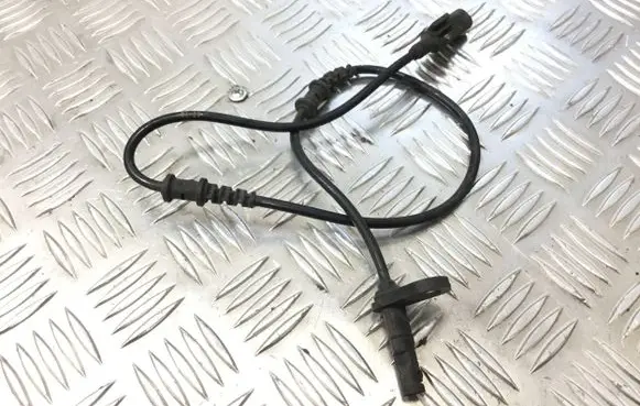 Mercedes-Benz E W211 ABS brake wheel speed sensor A2115402317