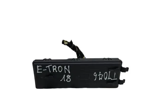 Audi e-tron Tailgate/trunk control unit/module 8W8959107D