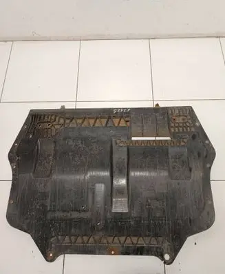 Skoda Yeti (5L) Engine splash shield/under tray 5C6825901b 5G6825902a