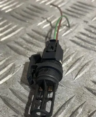 Mercedes-Benz R W251 Intake air temperature sensor A0005422818