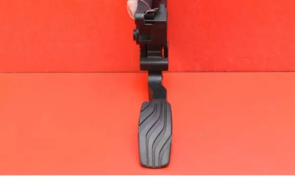 Renault Megane I Accelerator throttle pedal 180026830R