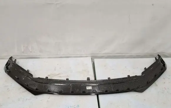 Audi R8 4S Front bumper splitter molding 4S0807061D