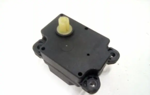 Volvo S80 Coolant heater control valve 6G9N19E616AA 071004C