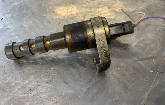Renault Espace III Camshaft vanos timing valve 108674