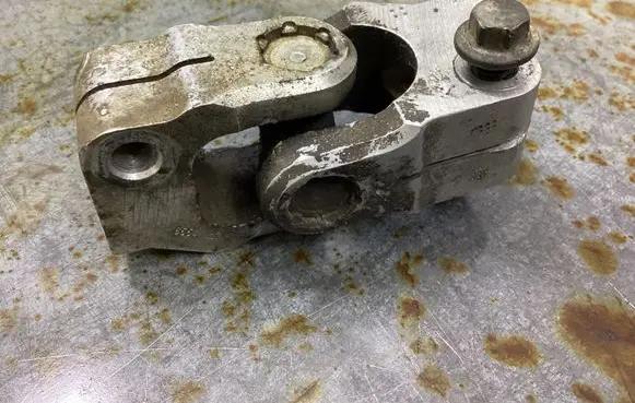 Steering column universal joint
