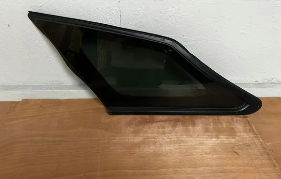 Hyundai i40 Rear side window