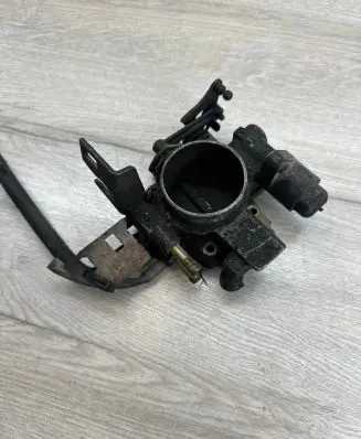 Opel Zafira A Throttle valve 90529710