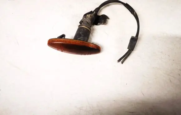 Opel Vectra B Front fender indicator light 90504212