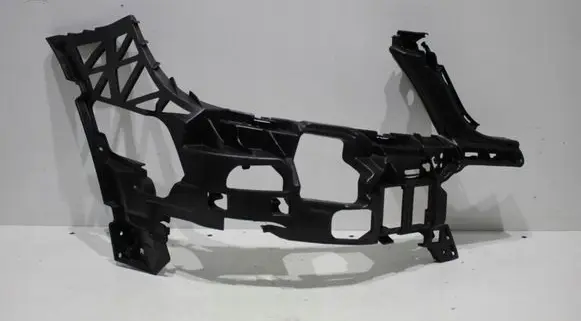 Mercedes-Benz C W204 Front bumper mounting bracket A2048854265