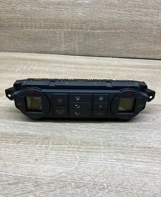 Ford Focus Climate control unit 3M5T18C612AL W0MA66792