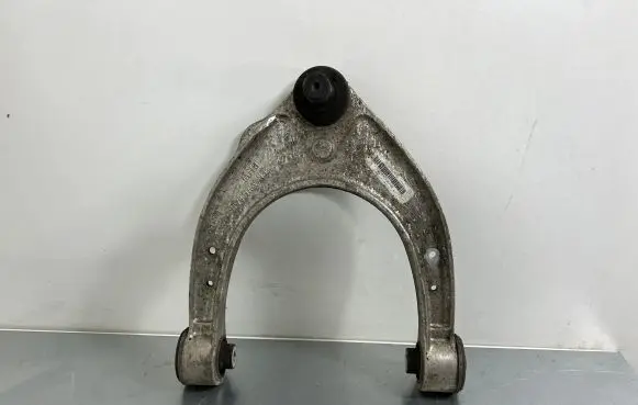 BMW 5 F10 F11 Front upper control arm/wishbone 677596709