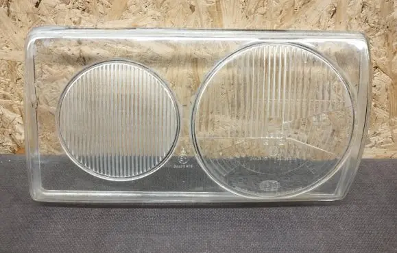 Mercedes-Benz 200 300 W123 Headlight lense 1238261190 A1238261190 1238260590
