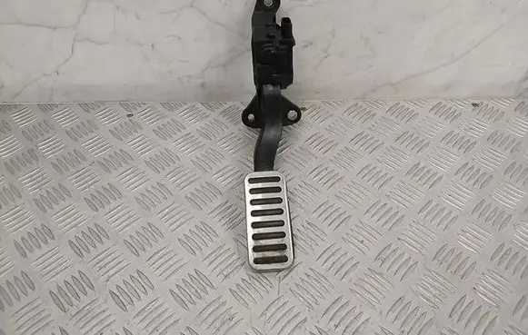 Hyundai Ioniq Accelerator throttle pedal 3274003100