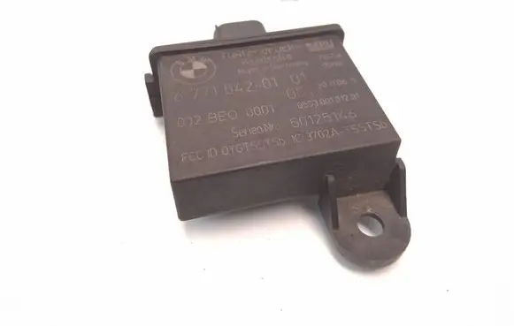 BMW X5 E70 Tire pressure control unit 6771042 50125146 053300101201