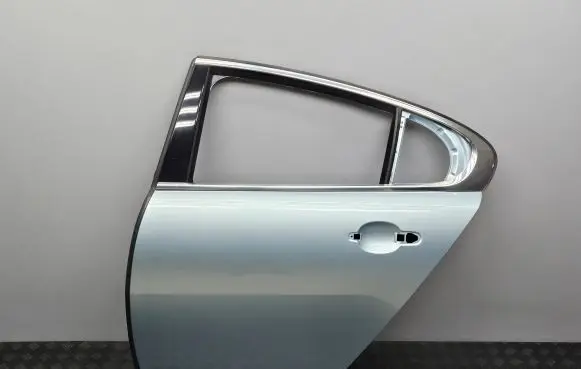 Rear door