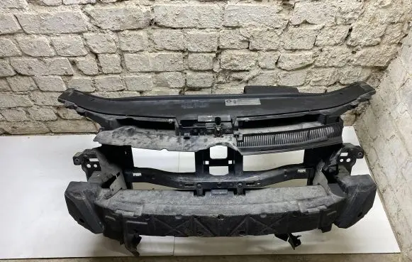 Volkswagen PASSAT CC Radiator support slam panel 3C0010675L 701010690B