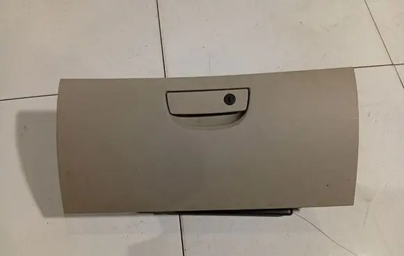 Chrysler 300 - 300C Glove box 