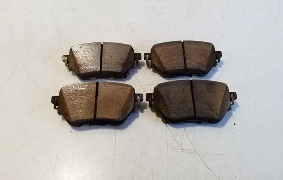 Brake pads (rear)