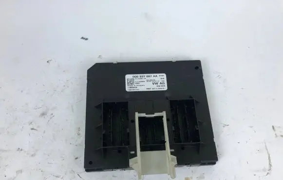 Volkswagen Golf VII Comfort/convenience module 5Q0937087AA F005V01741 0131929