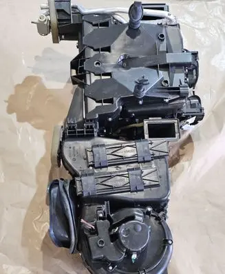 Mercedes-Benz SL R230 Interior heater climate box assembly A2308300862 2308300862