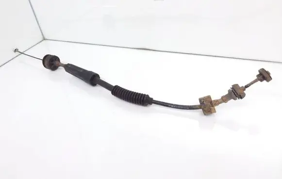 Volkswagen Golf III Clutch cable 1H1721335K