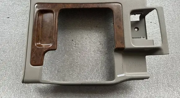 Nissan Patrol Y61 Gear shifter/selector 96935VB005