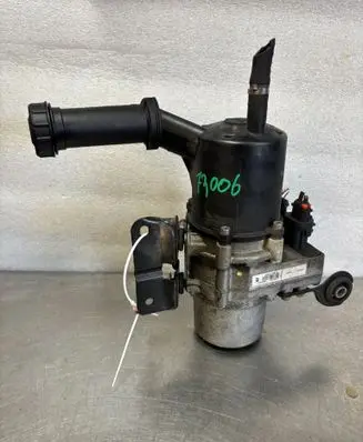Citroen C4 I Picasso Power steering pump 9680987180