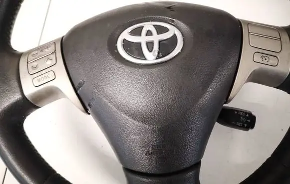 Toyota Auris 150 Steering wheel airbag 