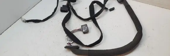 Nissan Primastar Loading door wiring loom 8200364537