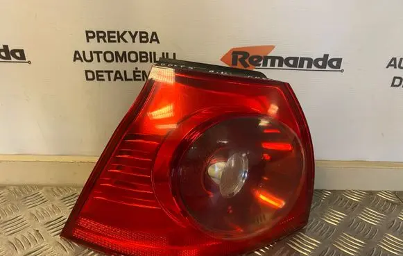 Volkswagen Golf V Rear/tail lights 1K6945095E