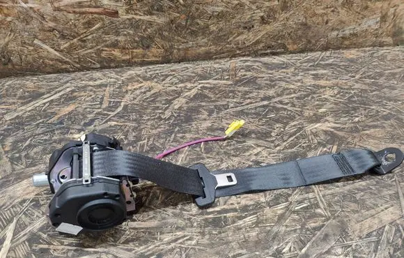 Maserati Quattroporte Rear seatbelt 33016311 33045578B