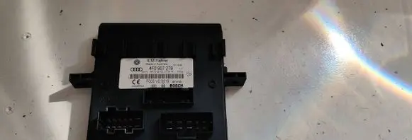 Audi Q7 4L Comfort/convenience module 4F0907279